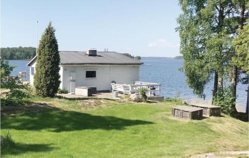 Beautiful Home In Kristinehamn With Kitchen