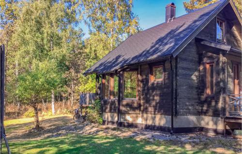 Cozy Home In Ljuster With Kitchen