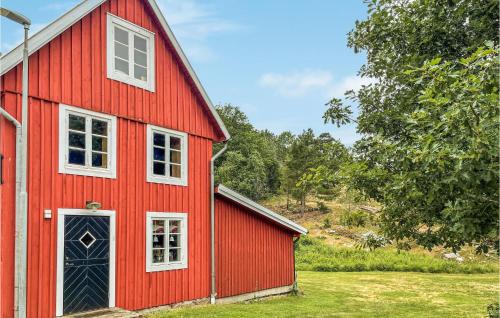 Stunning Home In Ronneby With Kitchen